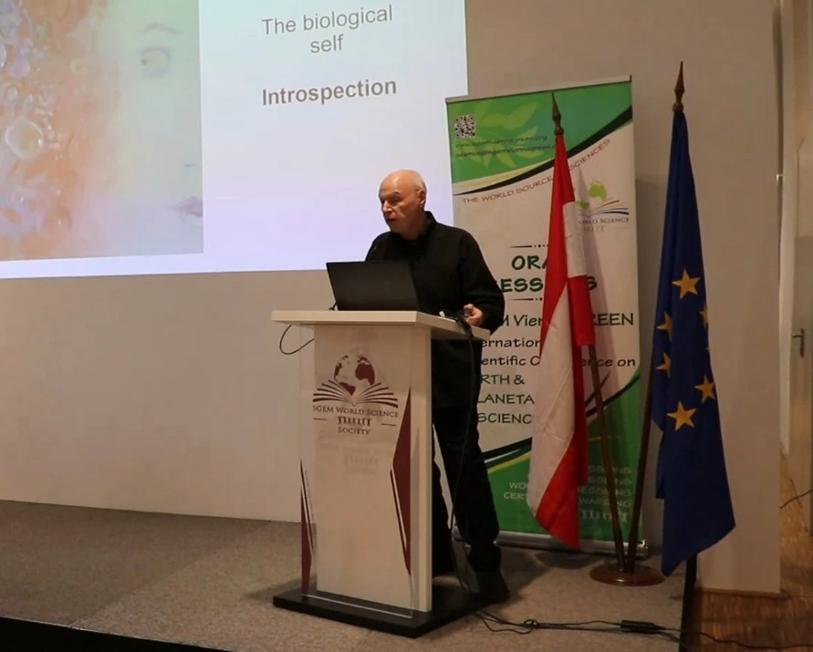 Massimo de Bonfils speaking · SWS Vienna Art 2024